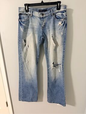 Distressed vintage Revolt Jeans size 9